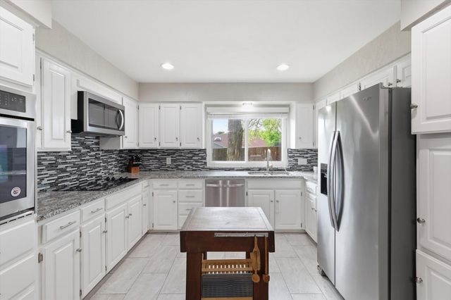 2413 Meadow View, Bedford, TX 76021