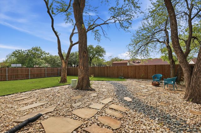 2413 Meadow View, Bedford, TX 76021