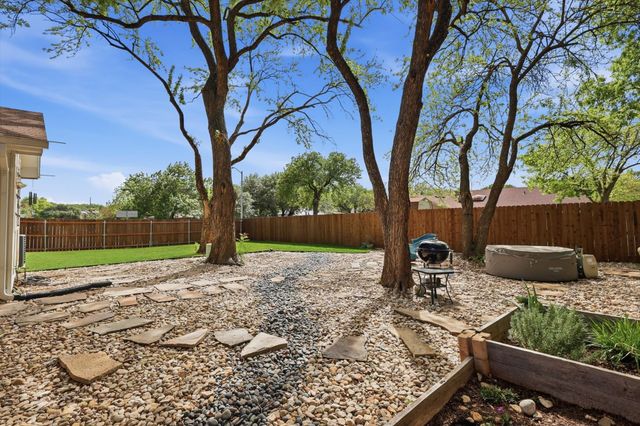 2413 Meadow View, Bedford, TX 76021