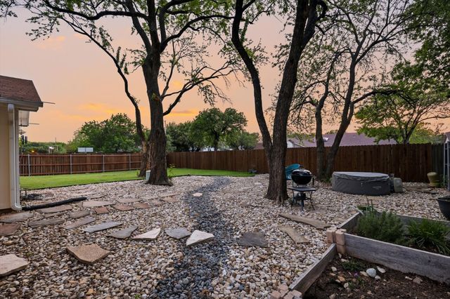 2413 Meadow View, Bedford, TX 76021