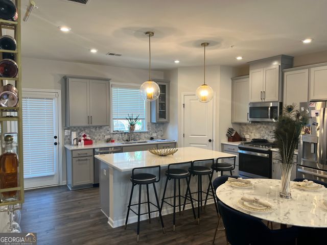 1417 Ridgebend Way SE, Mableton, GA 30126
