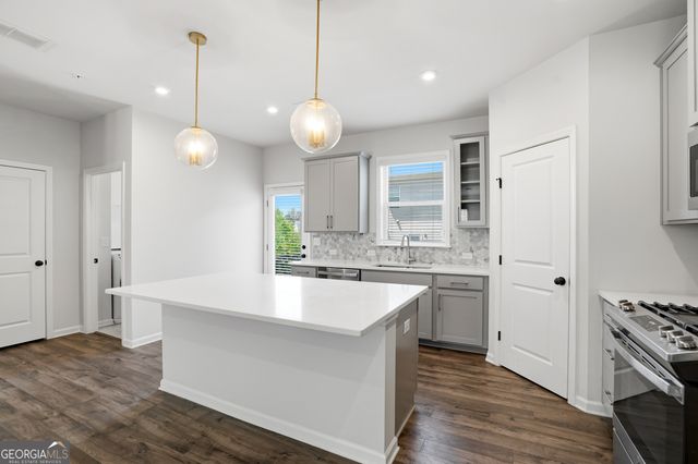 1417 Ridgebend Way SE, Mableton, GA 30126