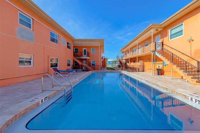 121 46TH AVENUE 2G, St Pete Beach, FL 33706