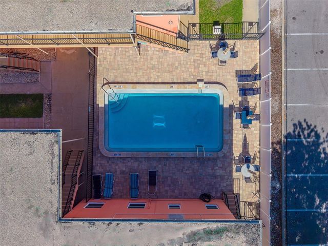 121 46TH AVENUE 2G, St Pete Beach, FL 33706