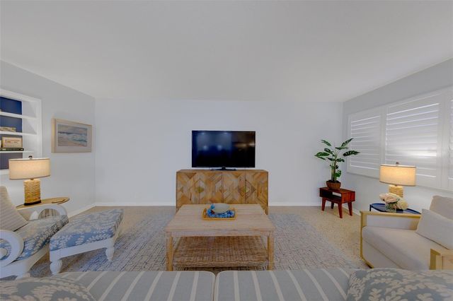 121 46TH AVENUE 2G, St Pete Beach, FL 33706