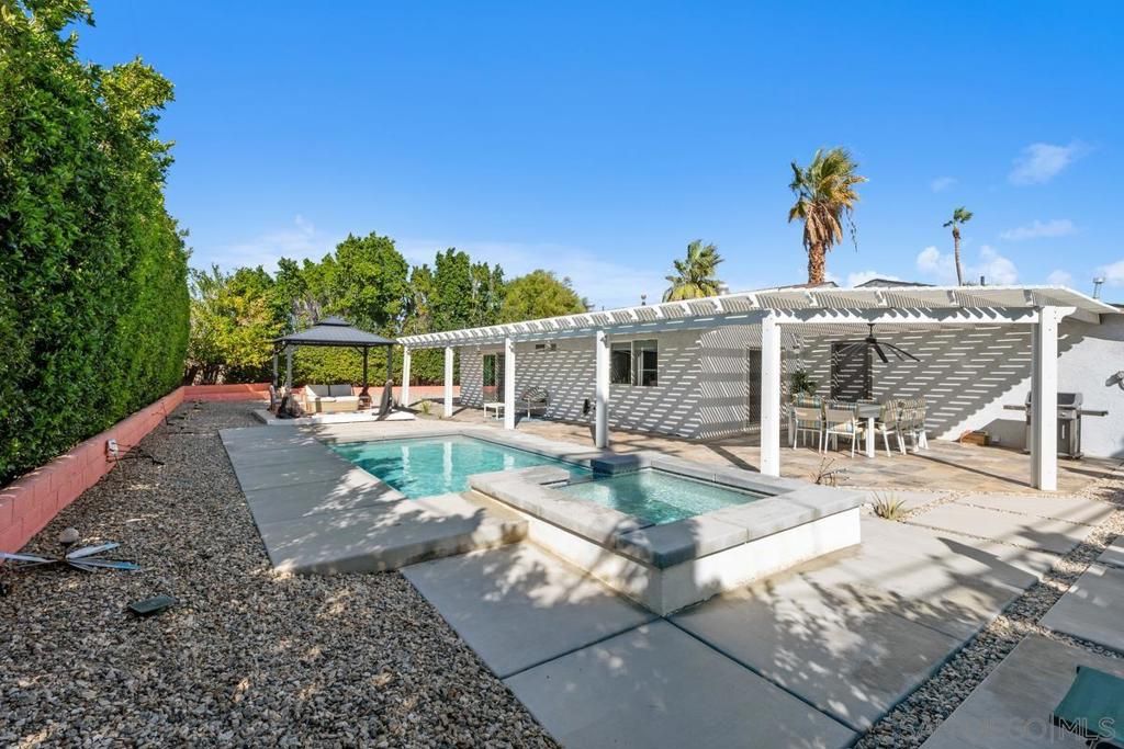 Image 17 of property listing at 2631 N Chuperosa, Palm Springs, CA 92262