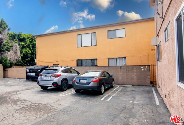4358 Berryman Avenue 14, Los Angeles, CA 90066