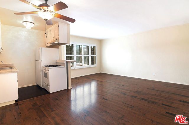 4358 Berryman Avenue 14, Los Angeles, CA 90066