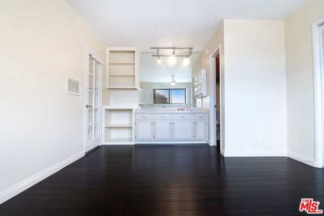 4358 Berryman Avenue 14, Los Angeles, CA 90066