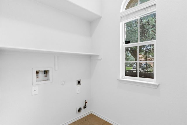 2113 Tin Can DR, Austin, TX 78754
