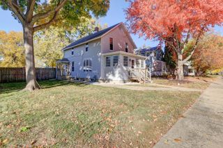 1305 3rd Avenue, Sterling, IL 61081