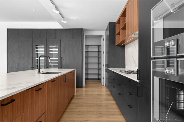1006 Baylor ST 204, Austin, TX 78703