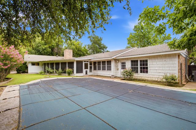 4202 Farhills DR, Austin, TX 78731