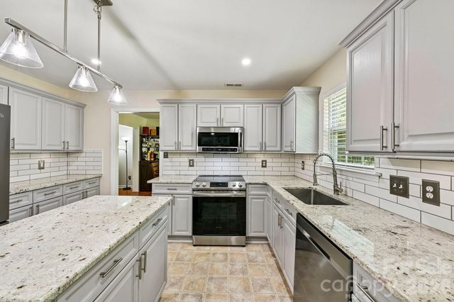127 Elrosa Road, Mooresville, NC 28115