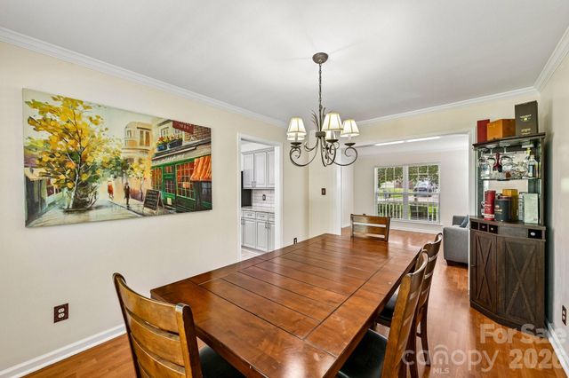 127 Elrosa Road, Mooresville, NC 28115