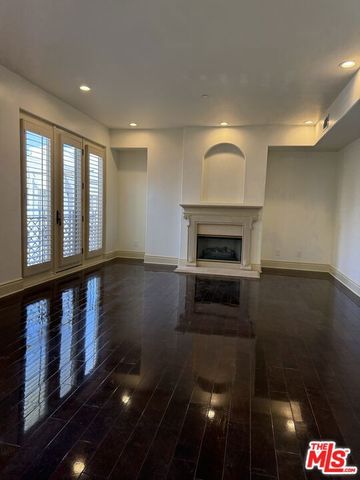 137 S Spalding Drive 202, Beverly Hills, CA 90212