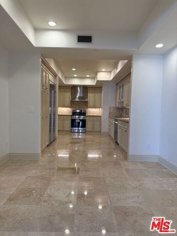 137 S Spalding Drive 202, Beverly Hills, CA 90212