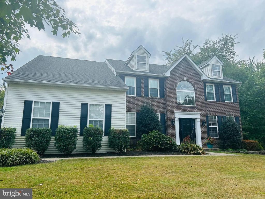 317 PLEASANT VALLEY DR, Souderton, PA 18964