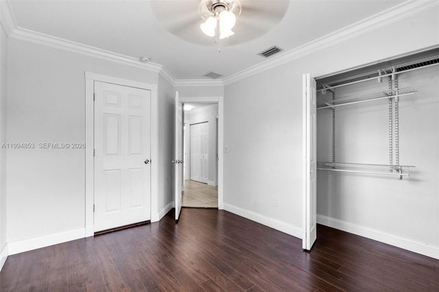 3206 NW 89th Ter, Coral Springs, FL 33065