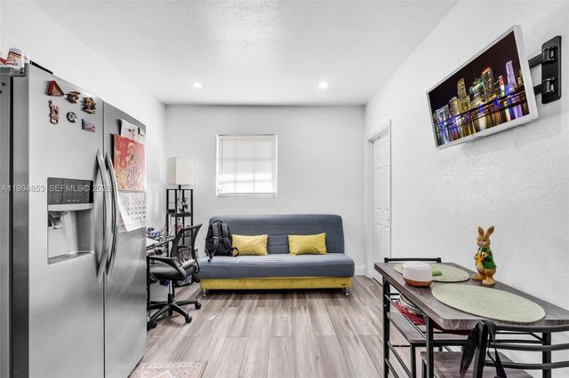 3206 NW 89th Ter, Coral Springs, FL 33065