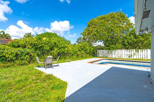 3206 NW 89th Ter, Coral Springs, FL 33065