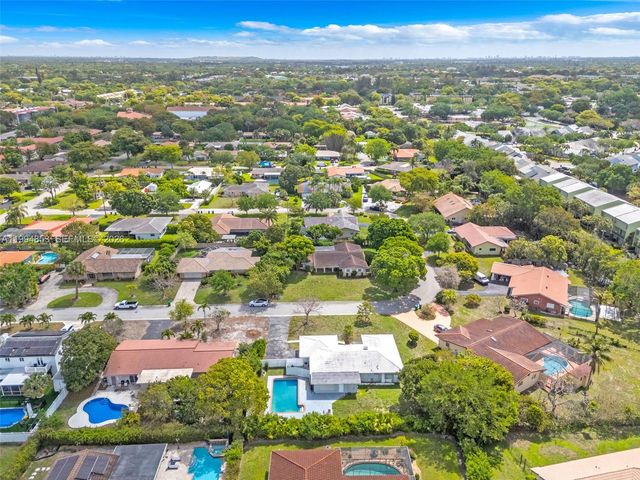 3206 NW 89th Ter, Coral Springs, FL 33065