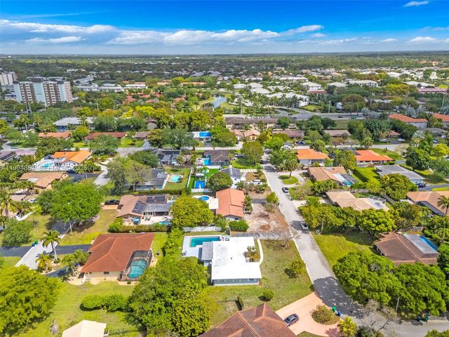 3206 NW 89th Ter, Coral Springs, FL 33065