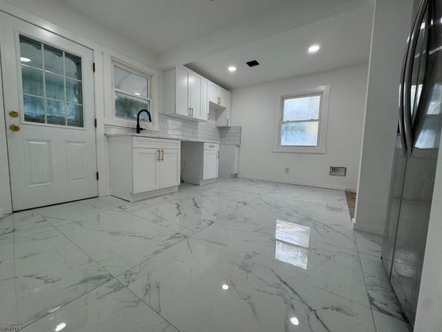 235 Windsor Ave, Westfield Town, NJ 07090