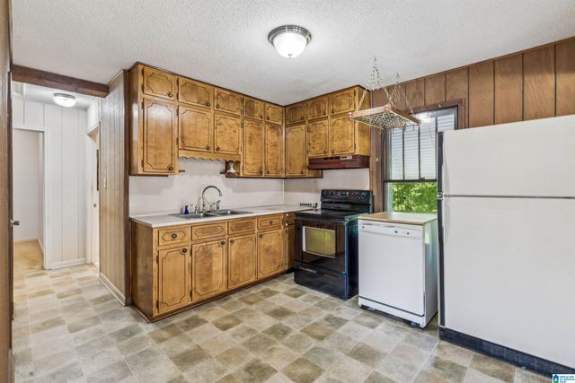 5950 RED HOLLOW ROAD, Birmingham, AL 35215