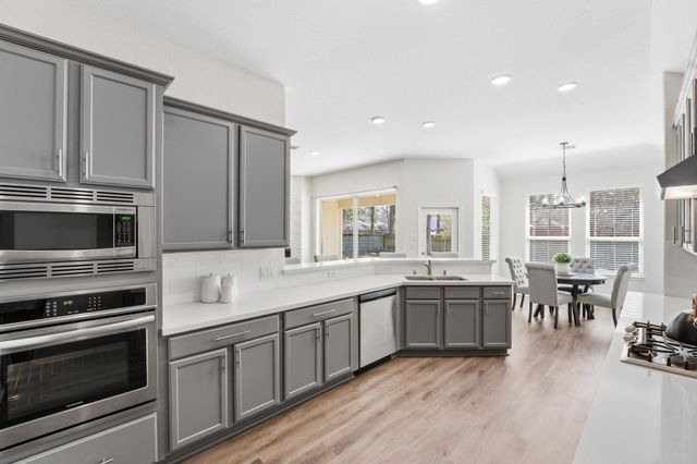 6919 Hayden Drive, Magnolia, TX 77354