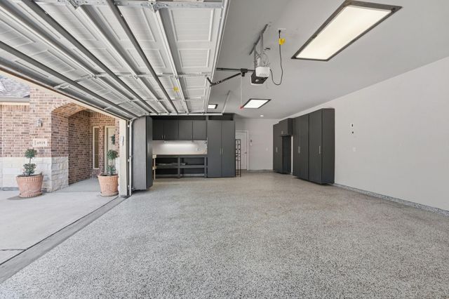 6919 Hayden Drive, Magnolia, TX 77354