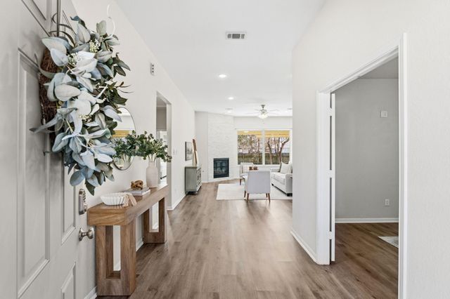 6919 Hayden Drive, Magnolia, TX 77354