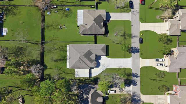 6919 Hayden Drive, Magnolia, TX 77354