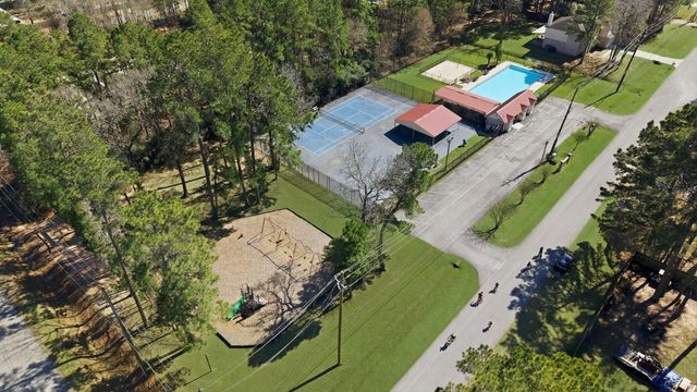 6919 Hayden Drive, Magnolia, TX 77354