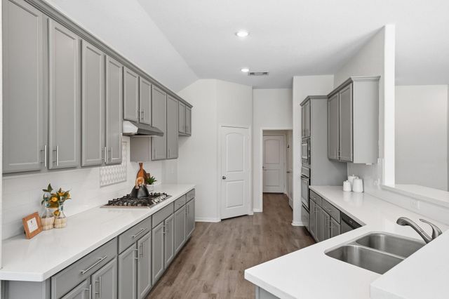 6919 Hayden Drive, Magnolia, TX 77354