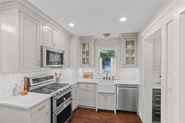 97 Cowesett Road, Warwick, RI 02886
