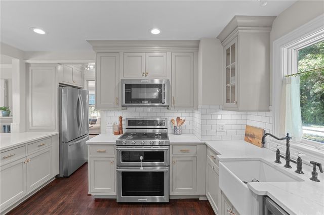 97 Cowesett Road, Warwick, RI 02886