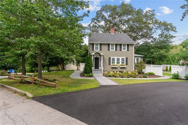 97 Cowesett Road, Warwick, RI 02886