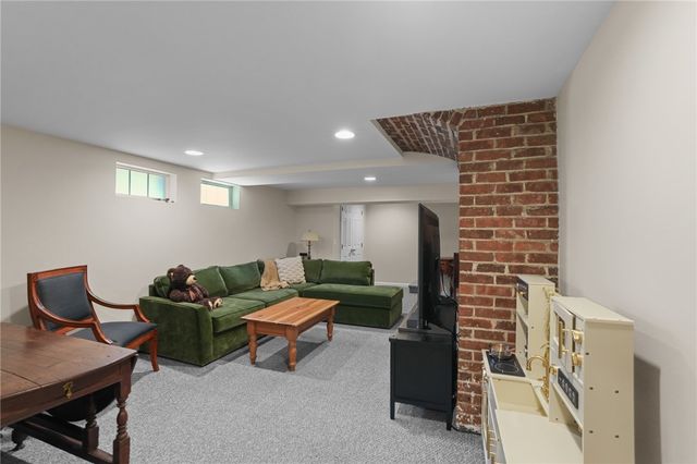 97 Cowesett Road, Warwick, RI 02886