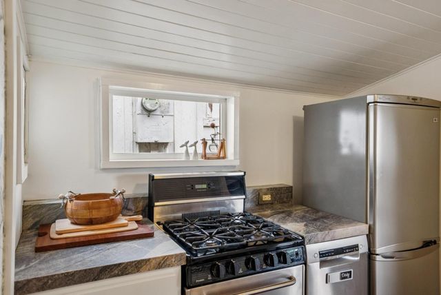 313 14th Street, Pacific Grove, CA 93950