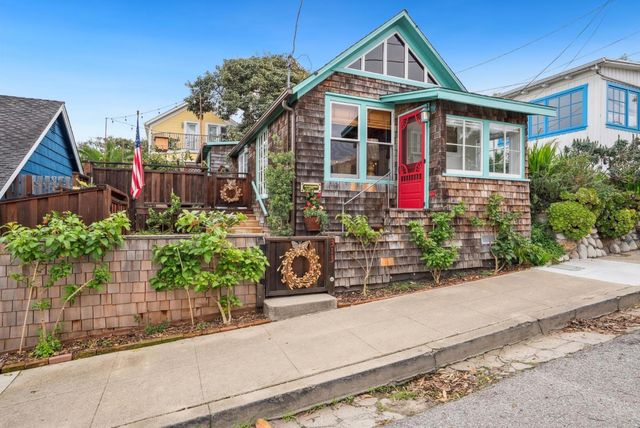 313 14th Street, Pacific Grove, CA 93950
