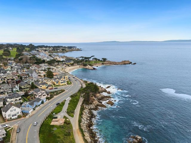 313 14th Street, Pacific Grove, CA 93950