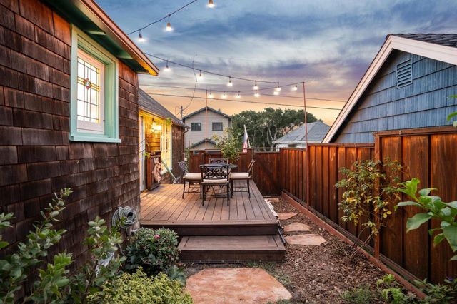 313 14th Street, Pacific Grove, CA 93950