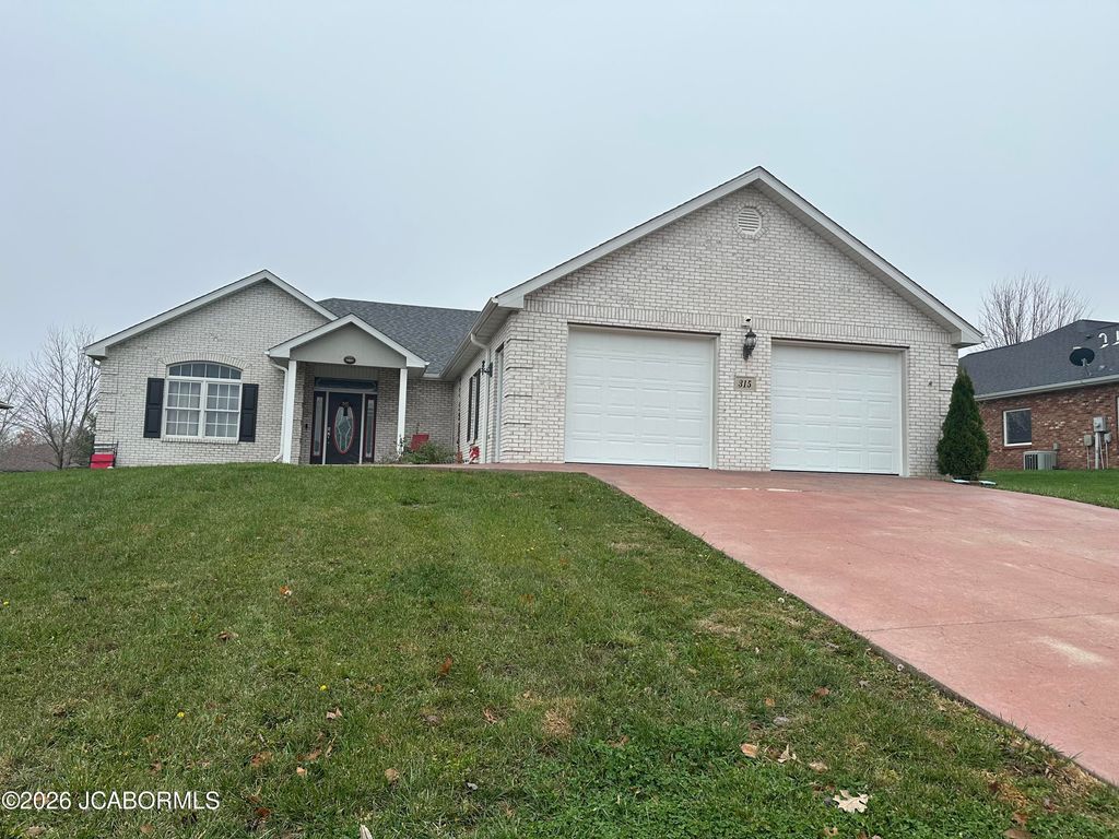 315 HARWOOD STREET, Holts Summit, MO 65043