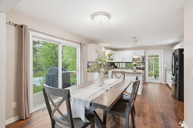 8437 Parkridge Drive, Dexter, MI 48130