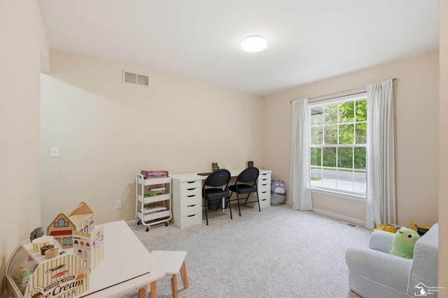 8437 Parkridge Drive, Dexter, MI 48130