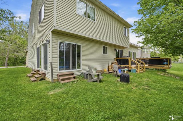 8437 Parkridge Drive, Dexter, MI 48130