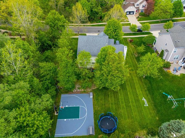 8437 Parkridge Drive, Dexter, MI 48130