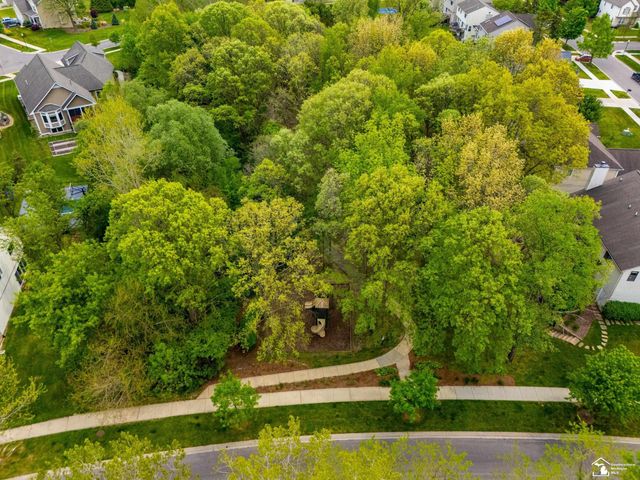 8437 Parkridge Drive, Dexter, MI 48130