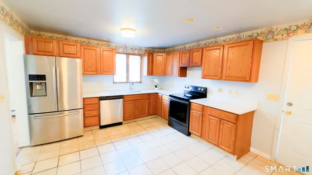 25 Pleasant Street, Ansonia, CT 06401